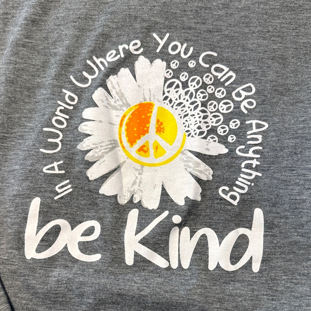 MISSLOOK Gray Long Sleeve Tee with Peace Graphic